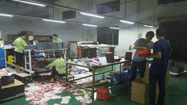 給車間同事送哈密瓜 給車間同事送哈密瓜